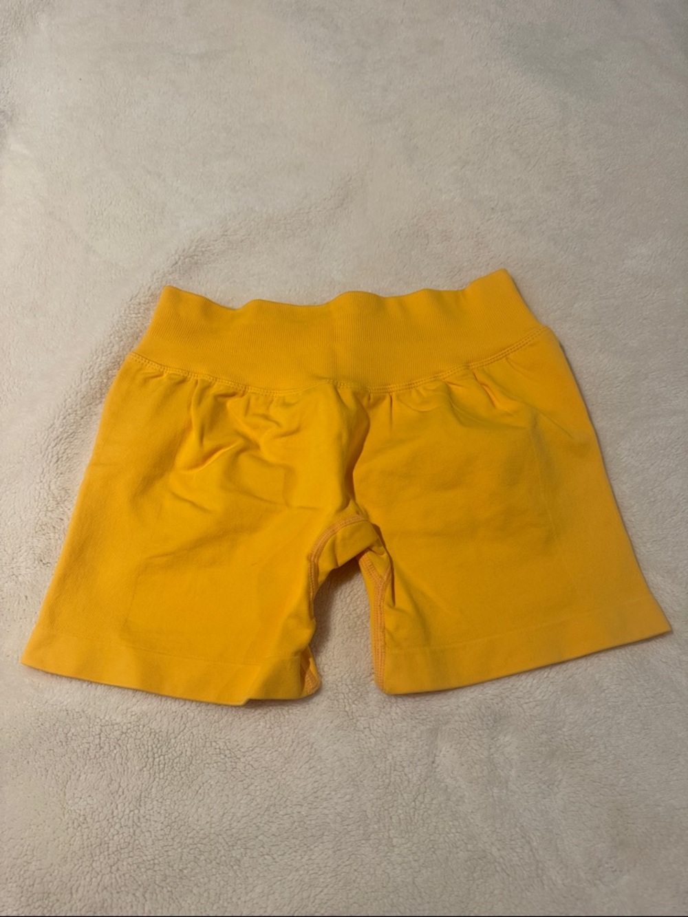ORANGE WORKOUT SHORTS